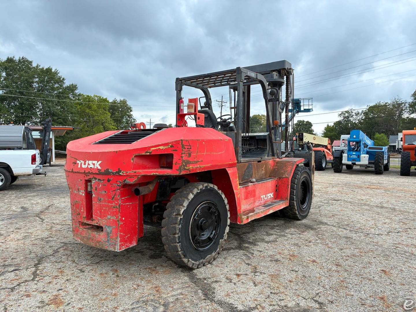 2002 Tusk 3500PD-8