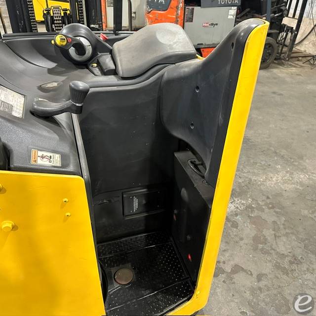 2019 Yale ESC040AD