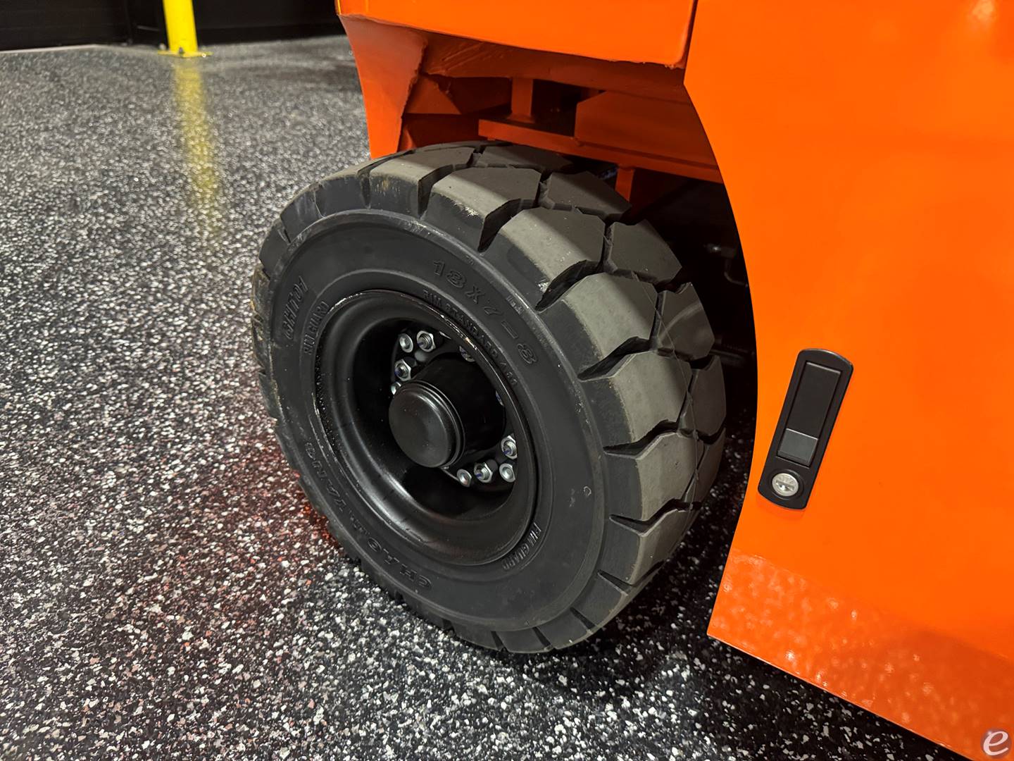 2026 Viper Lift Trucks FB35V