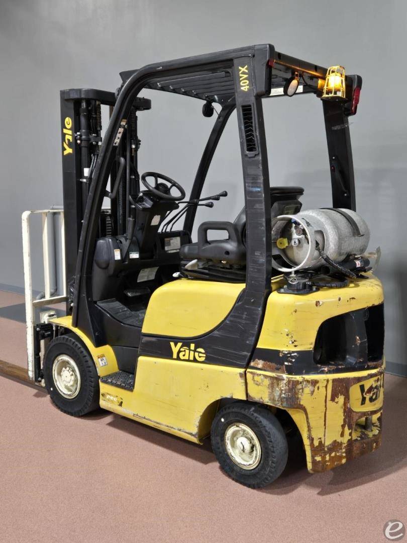 2018 Yale GLP040SVX LP Gas Forklift - 123Forklift
