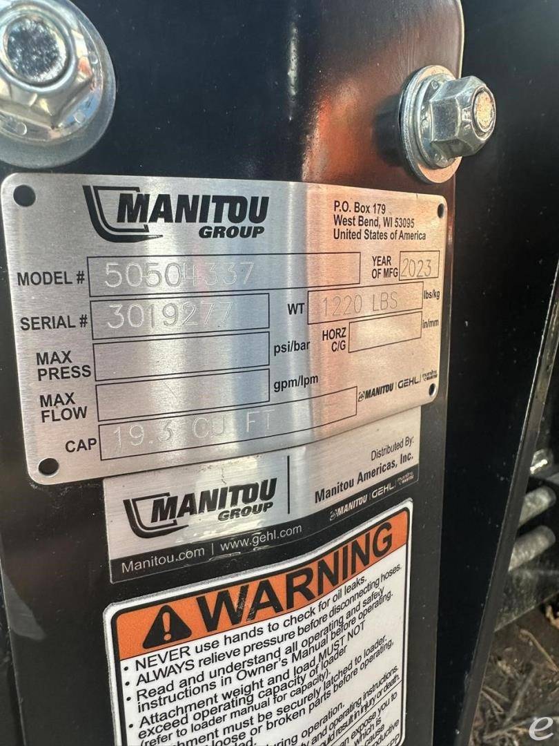 2023 Manitou 84