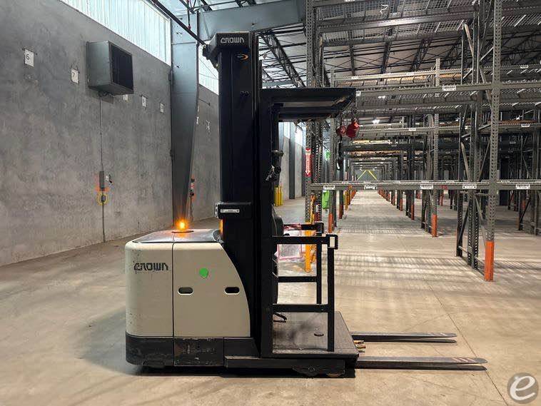 2019 Crown SP3520-30