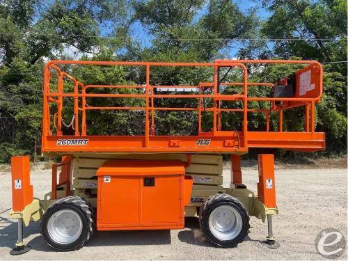 2015 JLG 260MRT