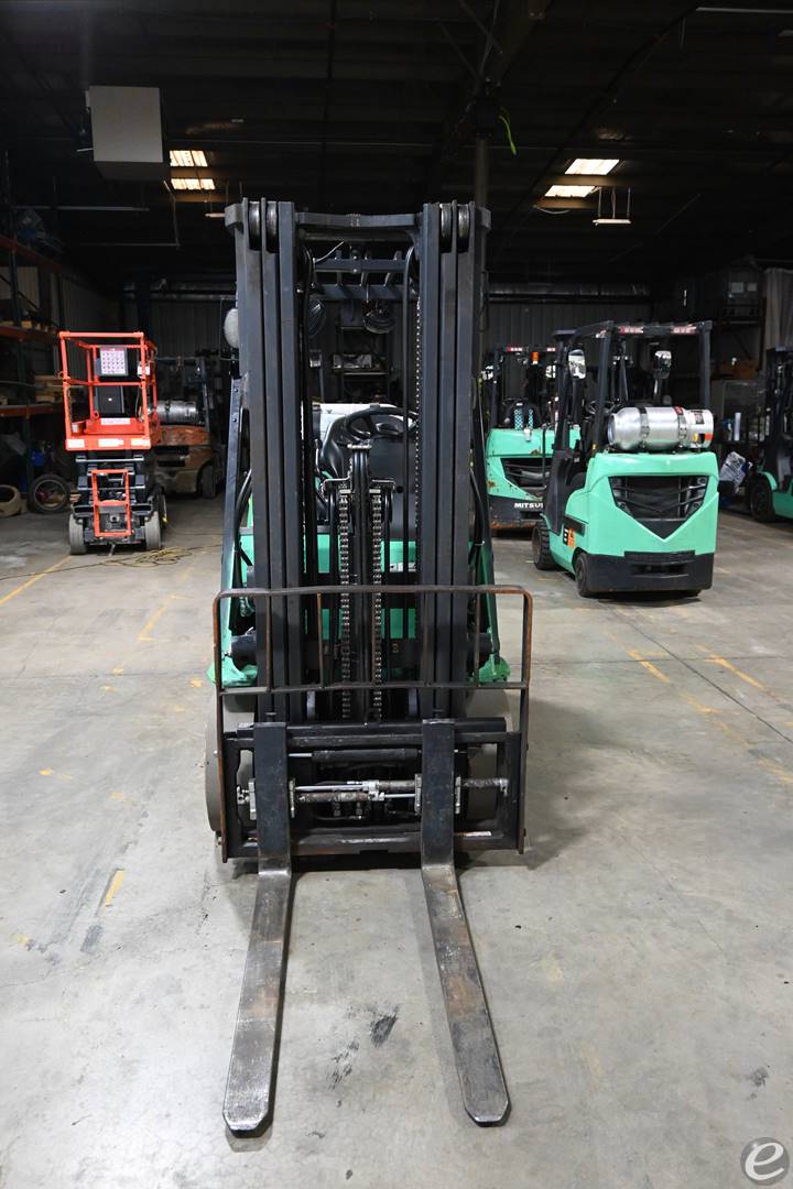 2019 Mitsubishi FGC25N
