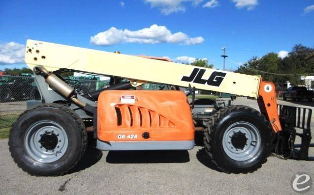 2007 JLG G6-42A