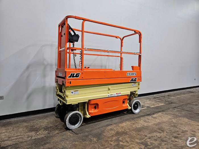 2019 JLG 1930ES