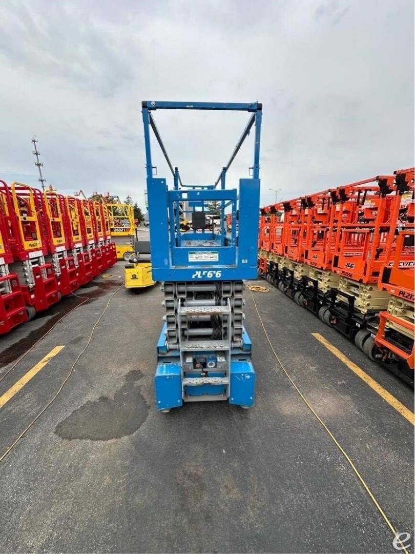 2013 Genie GS3232
