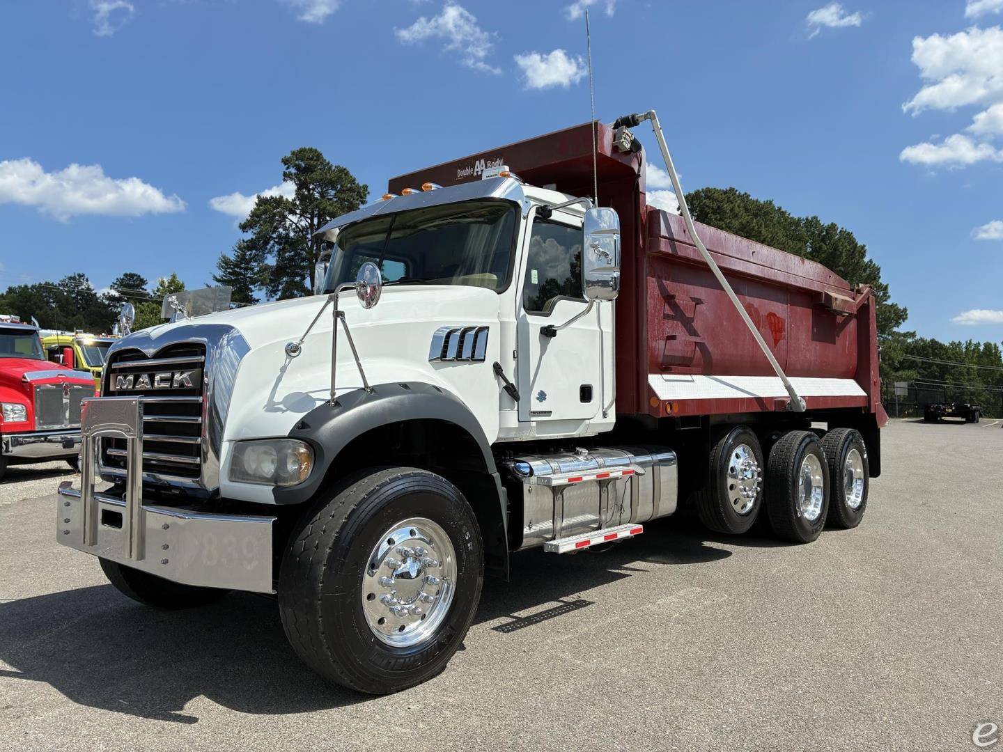 2020 Mack GRANITE 64FR