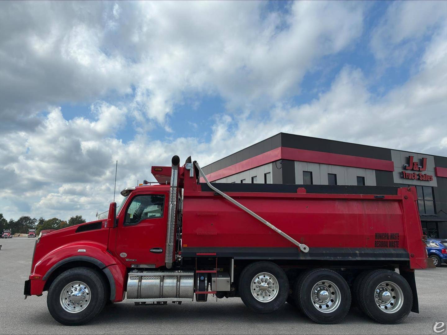 2021 Kenworth T880