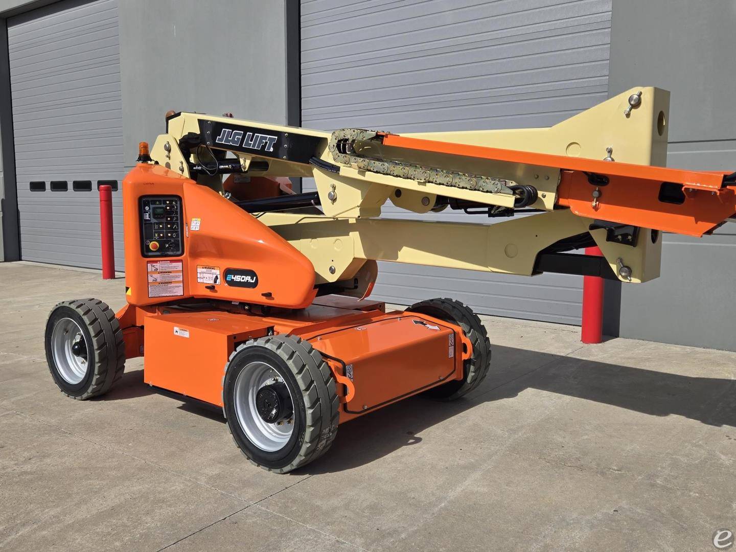 2022 JLG E450AJ