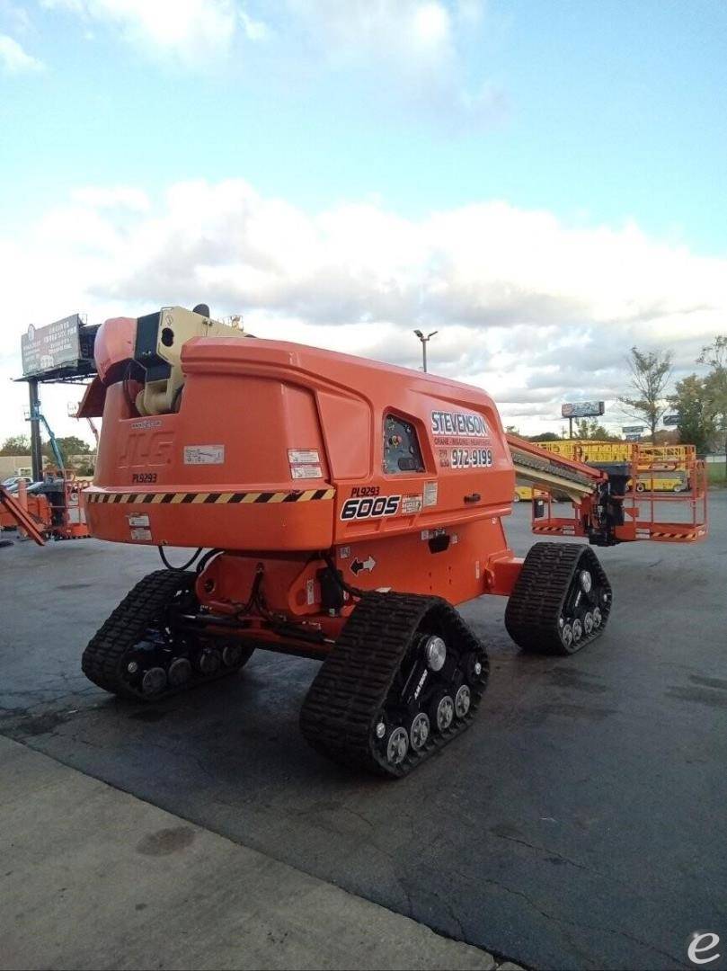 2022 JLG 600S