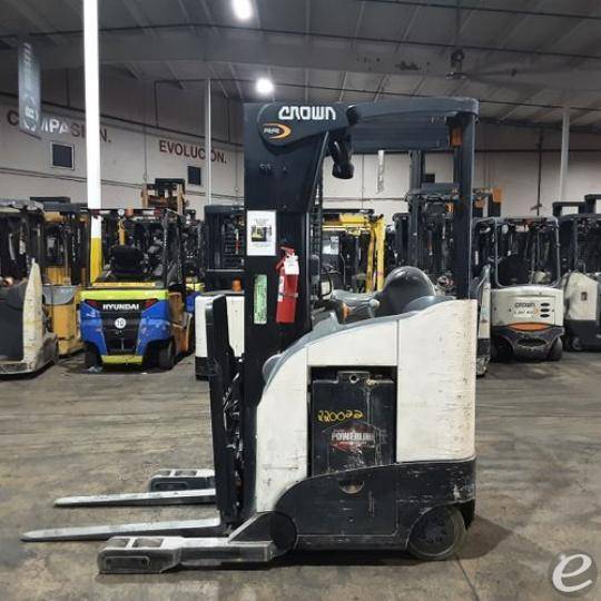 2018 Crown RR5725-45