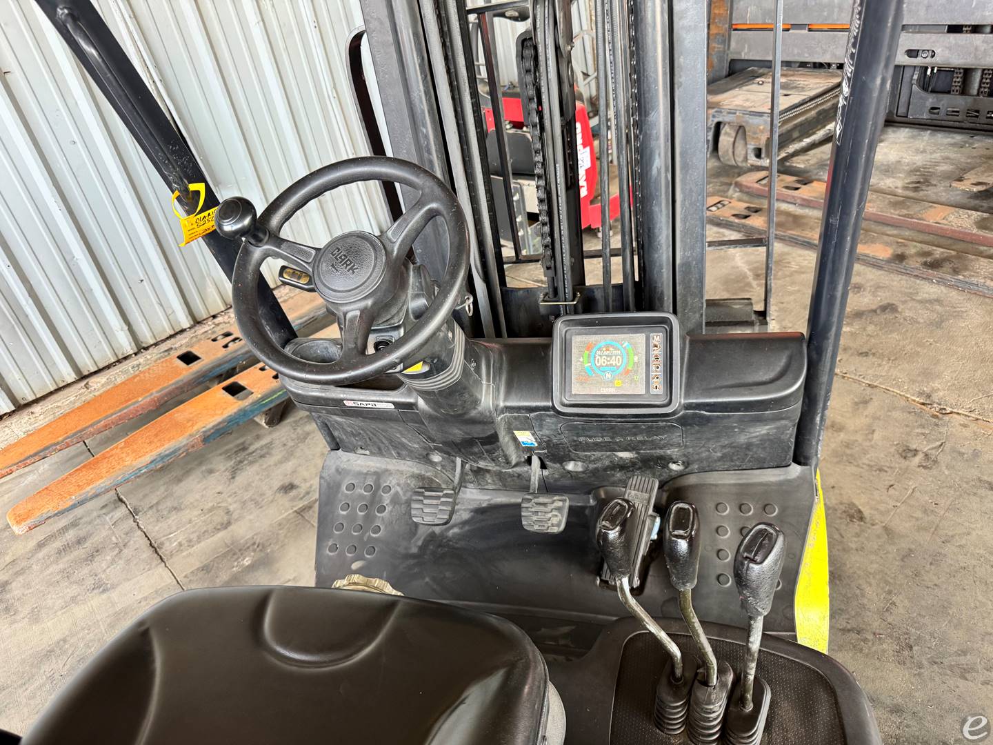 2018 Clark S25CL