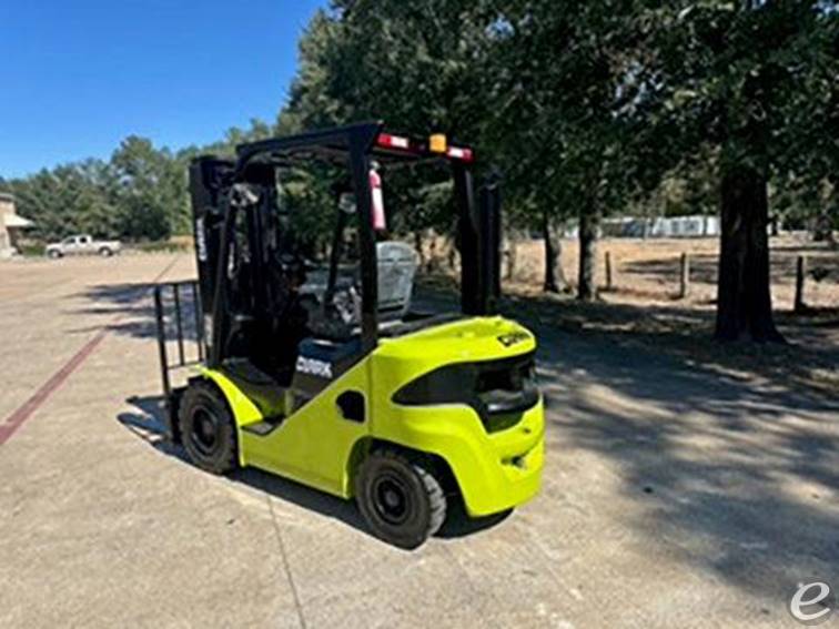 2021 Diesel Clark Pneumatic Tire 4 Wheel Sit Down | Eliftruck