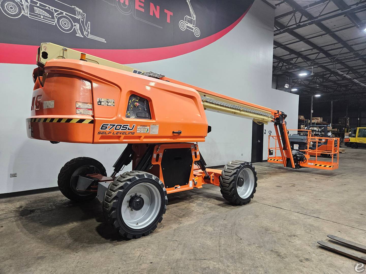 2023 JLG 670SJ