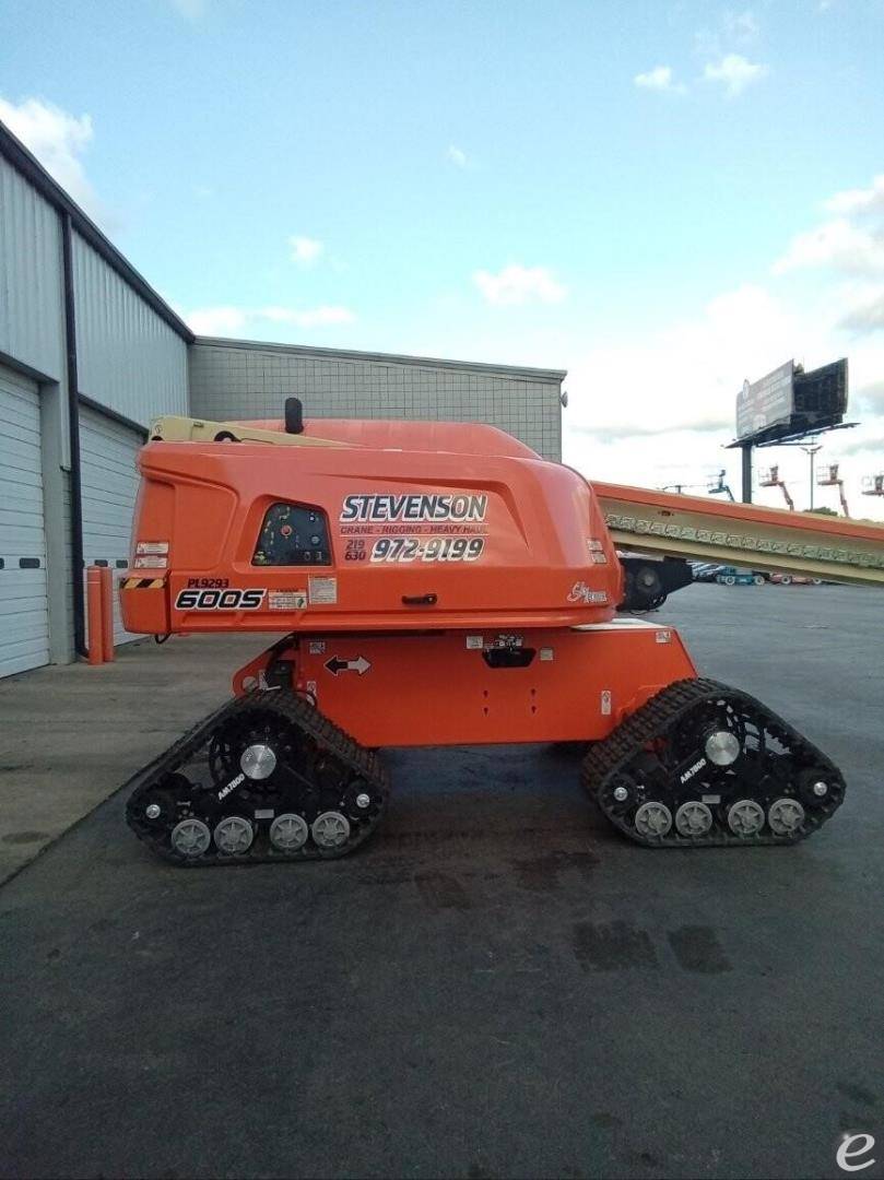 2022 JLG 600S