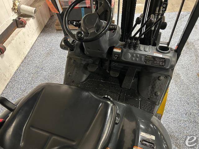 Komatsu FG25ST-16
