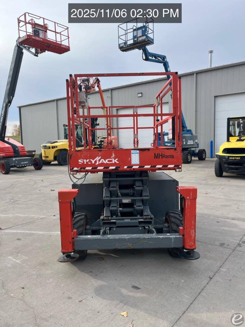 2018 Skyjack SJ-6832RT