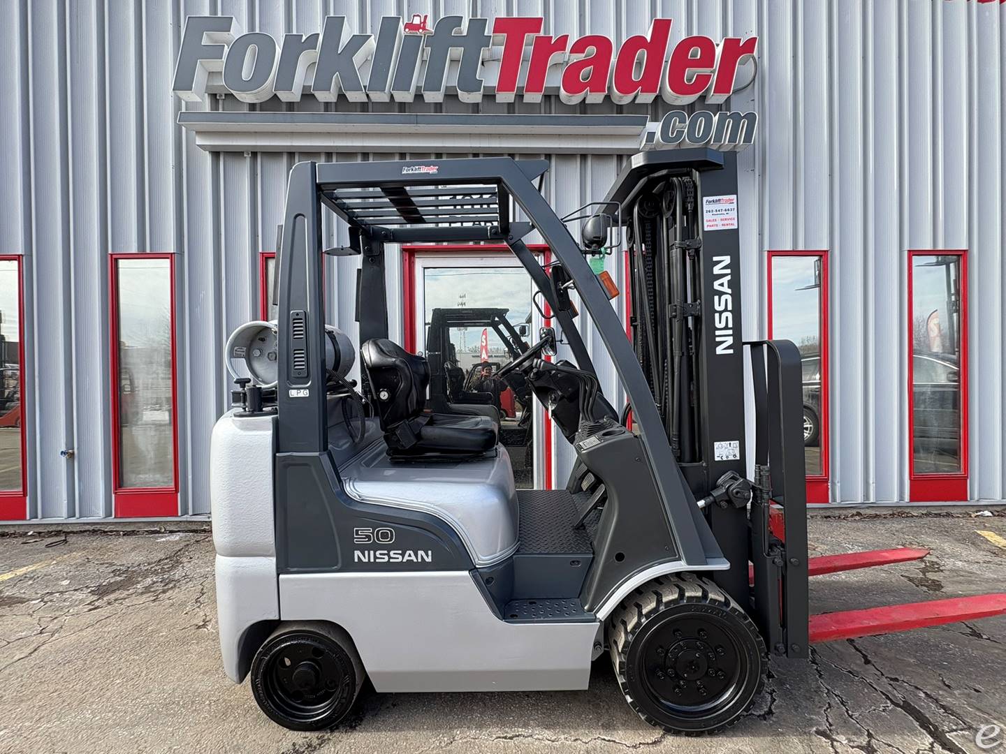2005 Nissan MCP1F2A25LV