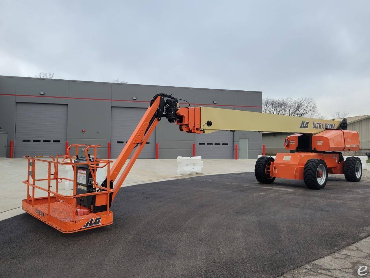 2011 JLG 1350SJP