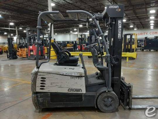 2016 Crown SC5245-40 Electric Forkl...