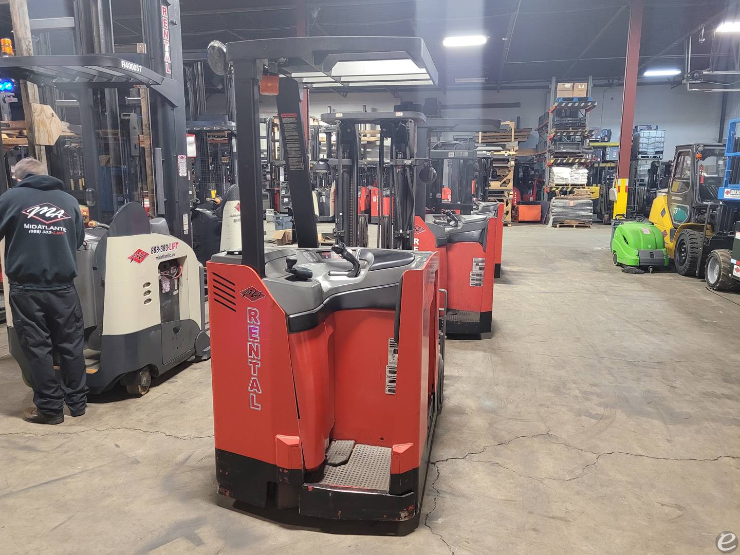 2009 Raymond 420-C40-TT Electric Forklift - 123Forklift