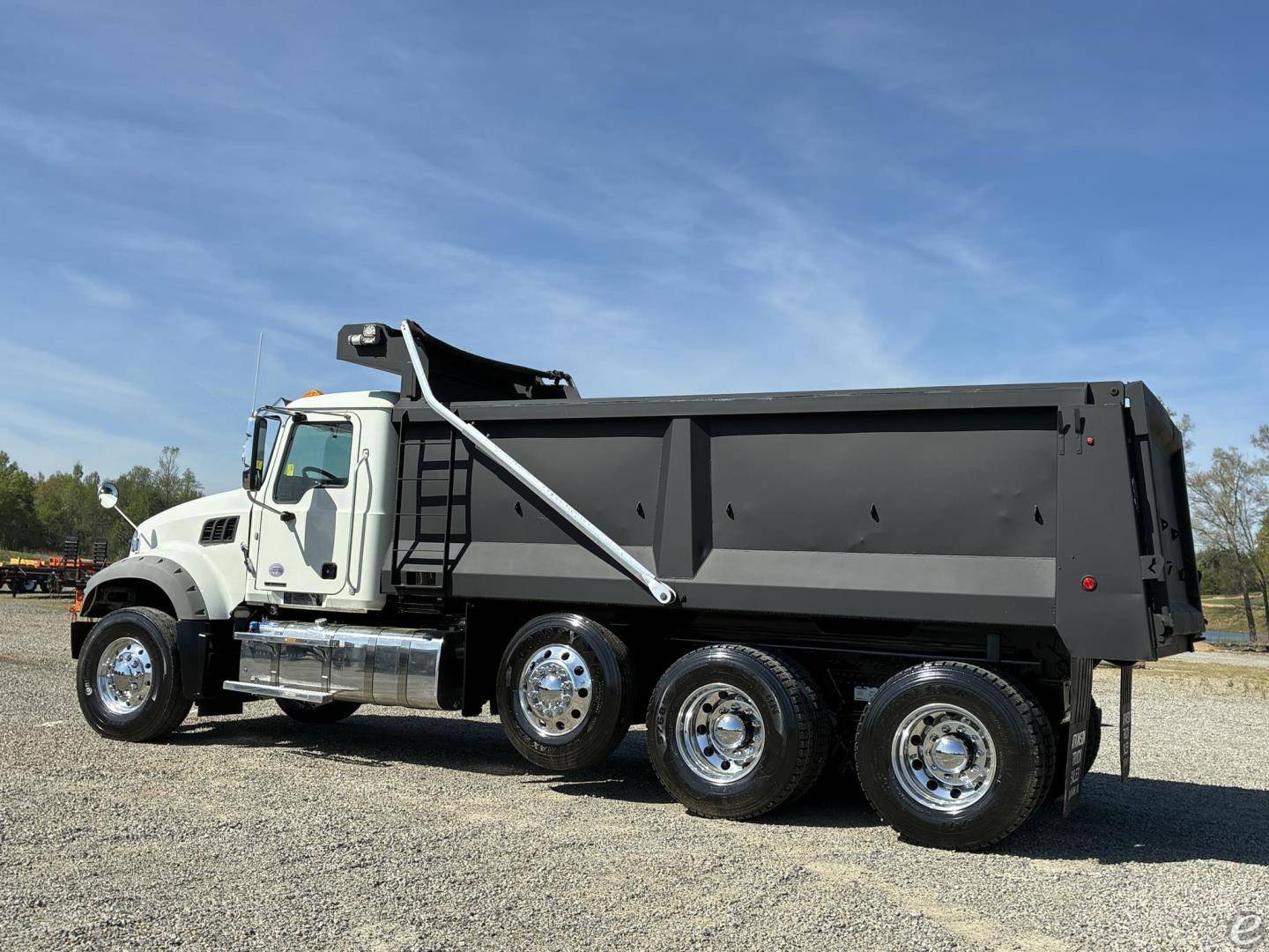 2021 Mack GRANITE 84FR