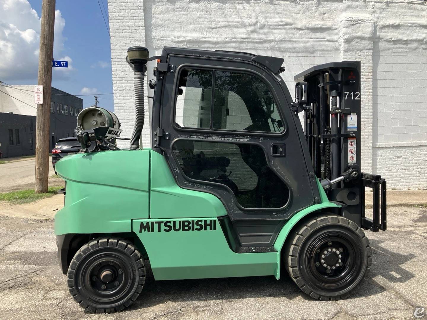 2021 Mitsubishi FG50CN1