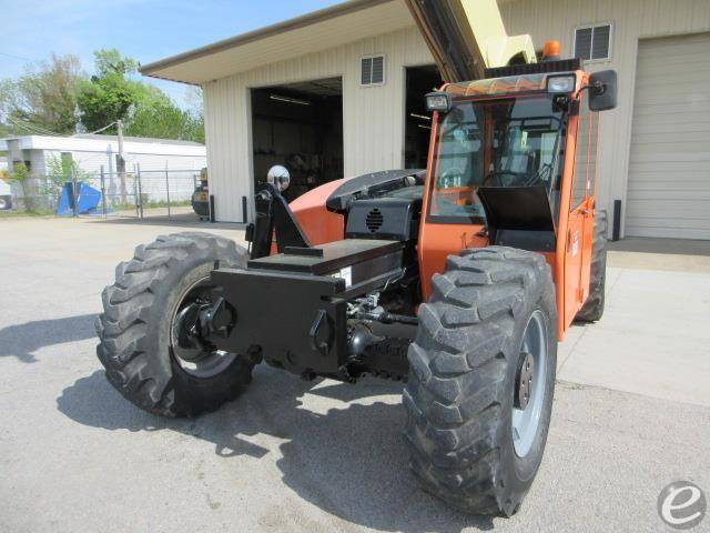 2017 JLG G15-44A