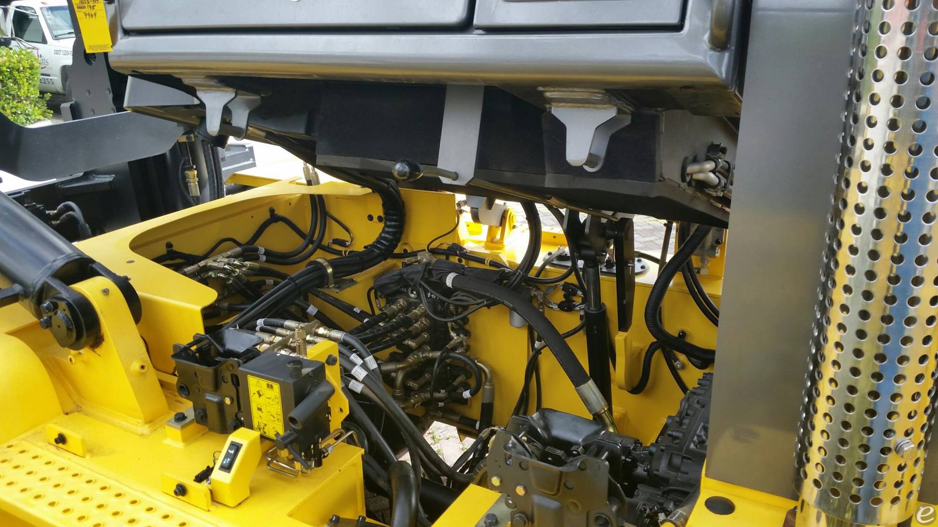2015 Hyundai 160D-7A