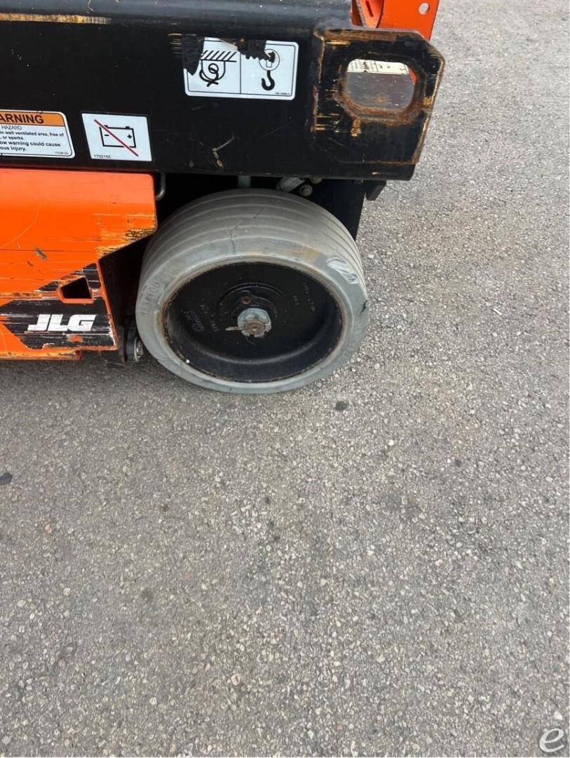 2021 JLG R1932i