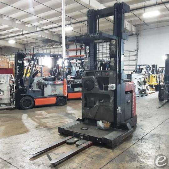 2007 Raymond 560-OPC30TT Electric Order Picker - 123Forklift