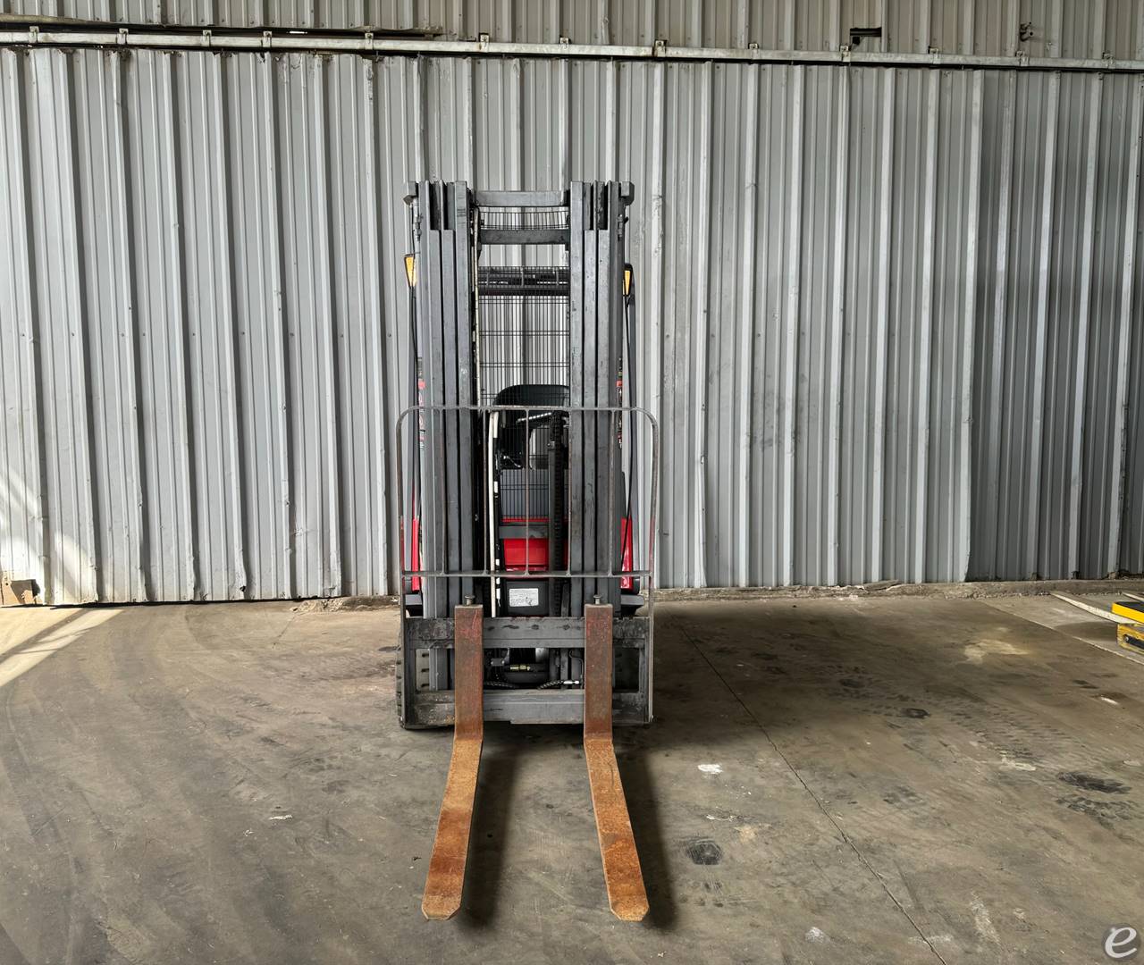 2002 Raymond RTW35 Electric Forklift - 123Forklift