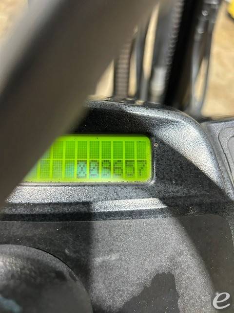 2019 Yale GLP030VXNEAE084