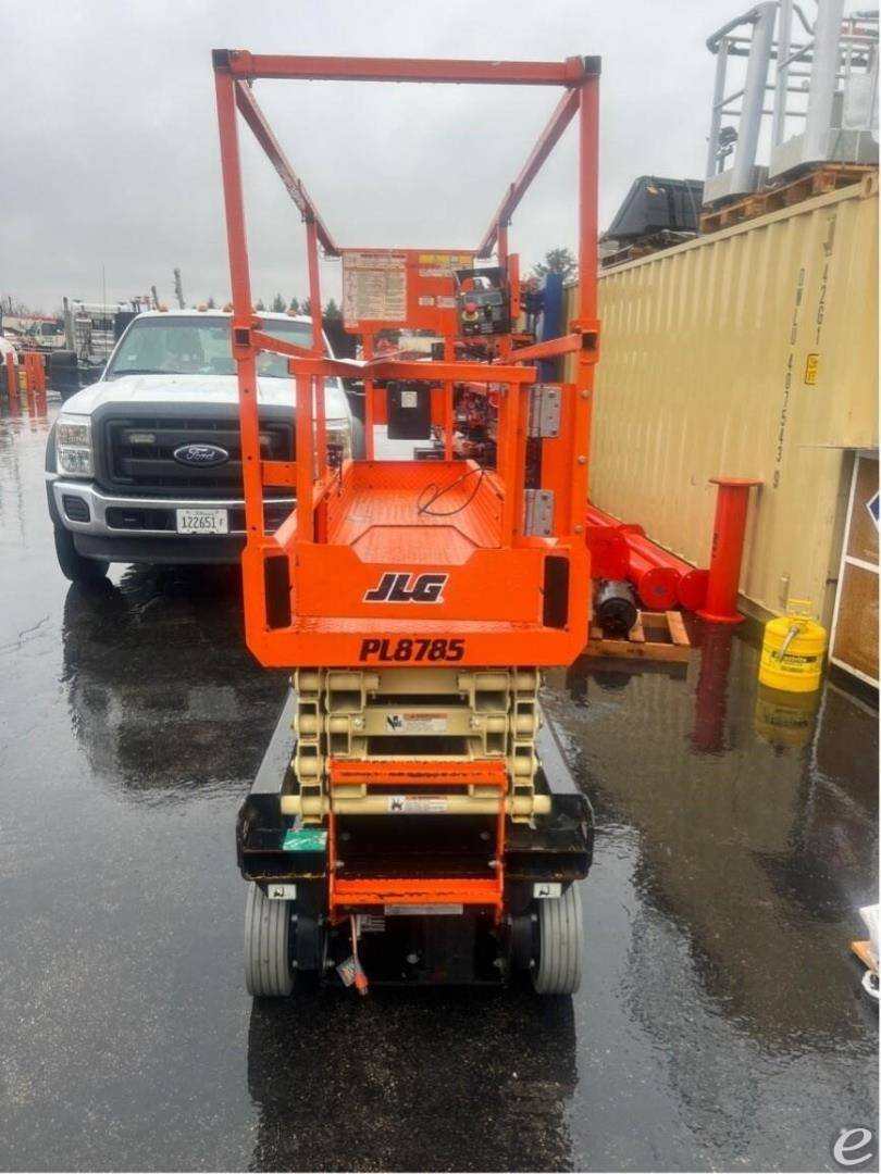 2021 JLG R1932i