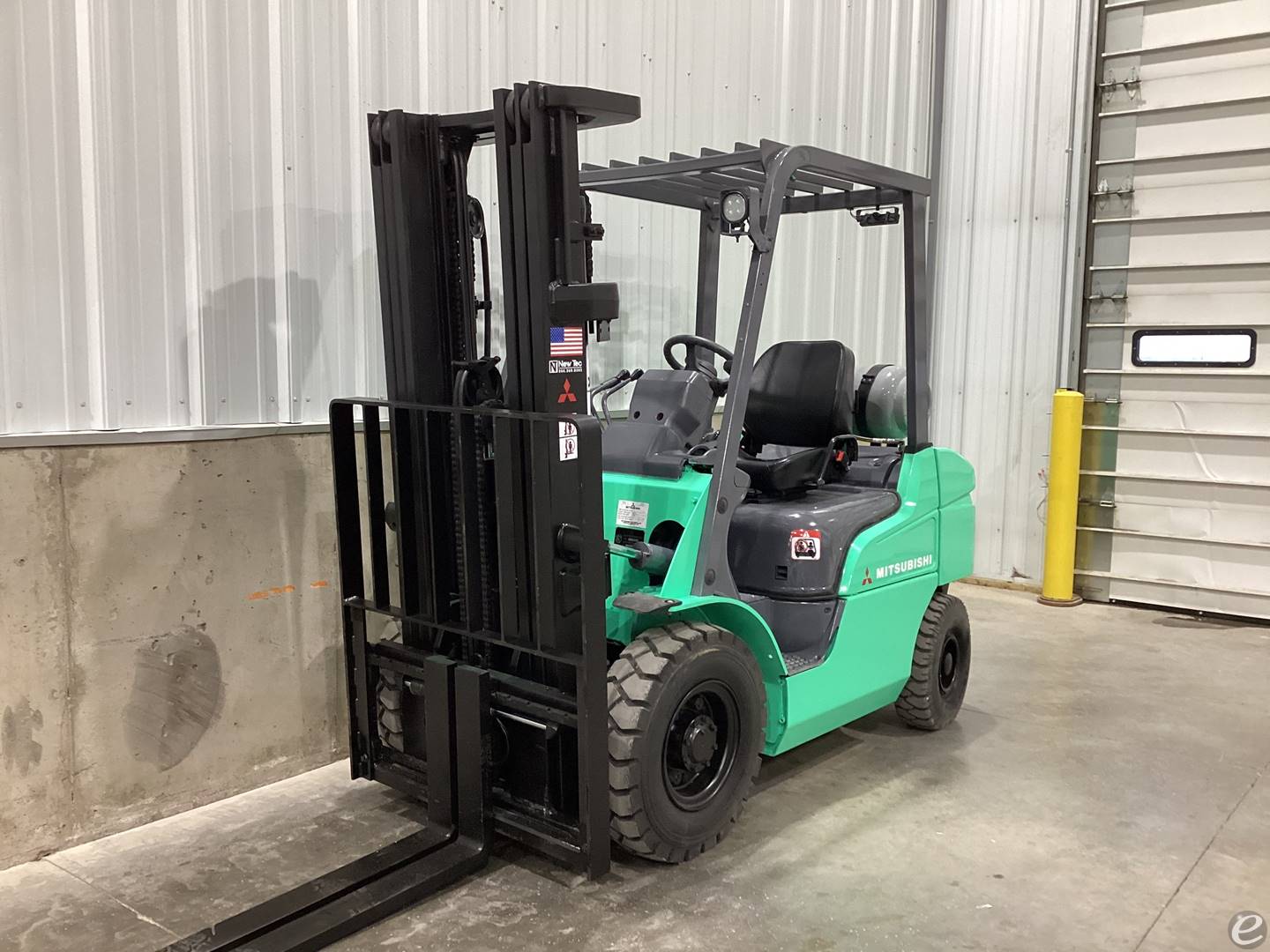 2021 Mitsubishi FG25N