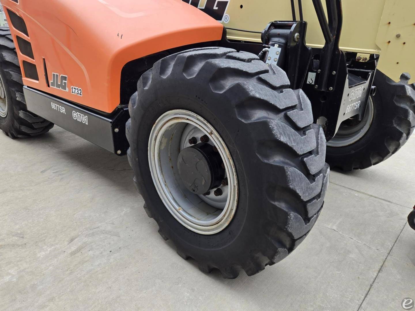 2019 JLG 1732