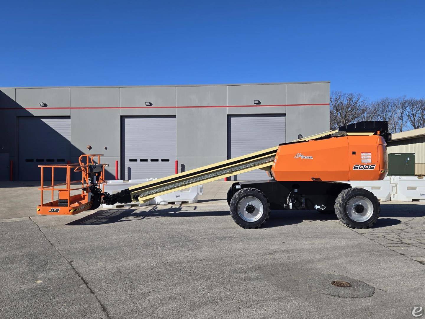 2014 JLG 600S