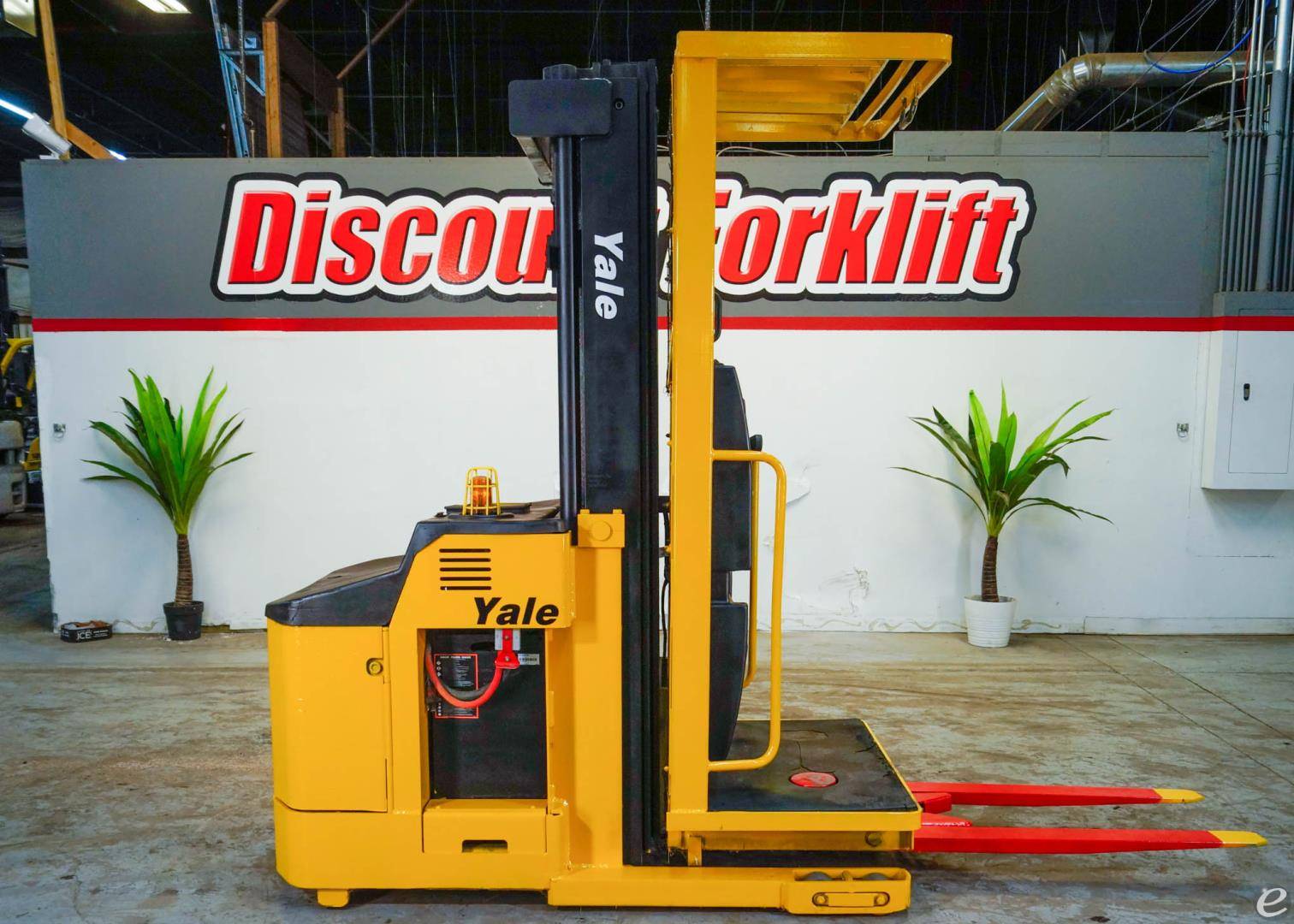 2012 Yale OS030ECN Electric Order P...