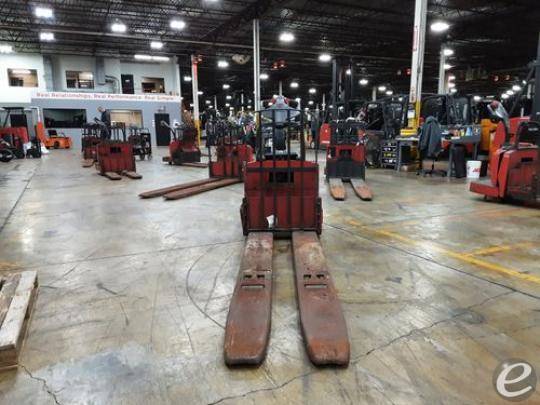 2007 Raymond 8400 Electric Forklift - 123Forklift