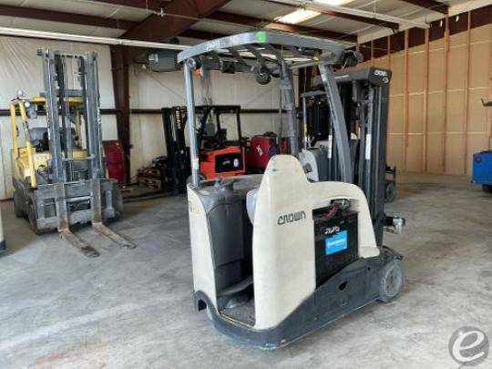 2021 Crown RC5555-40