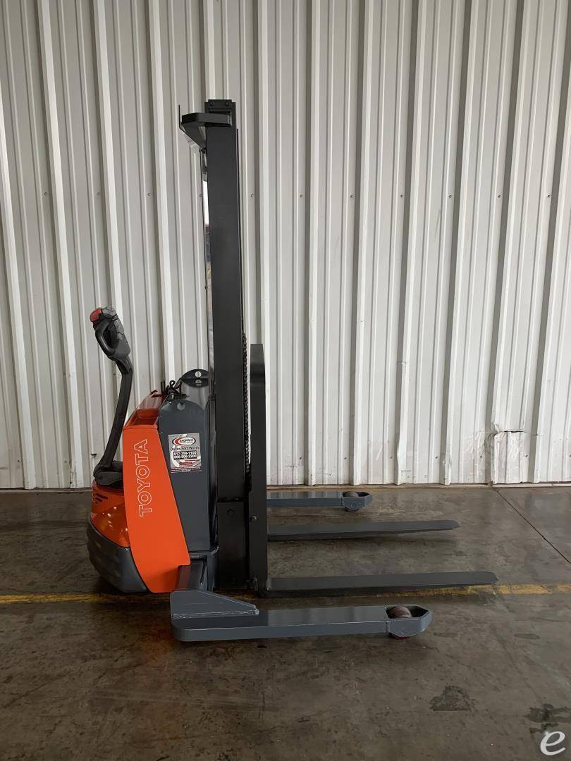2014 Toyota 7BWS10 Electric Forklif...