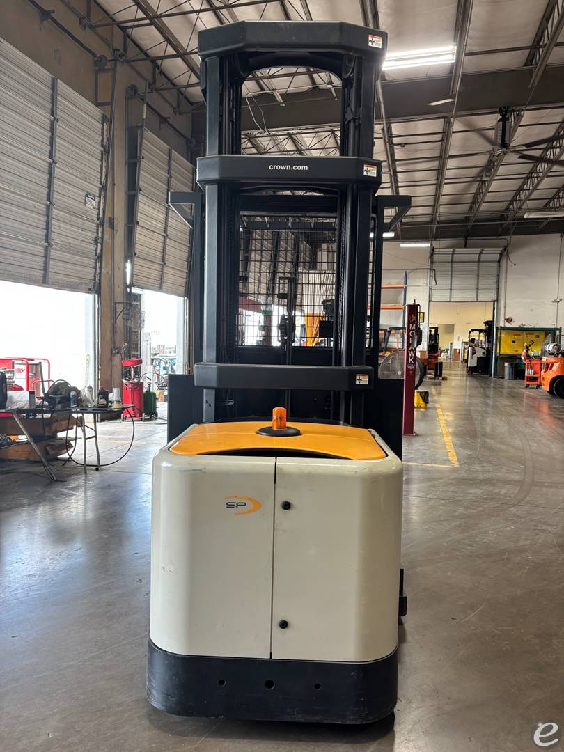 2017 Crown SP4050-30