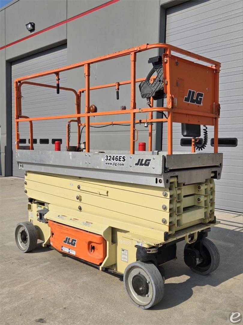 2015 JLG 3246ES Electric Scissor Lift - 123Forklift