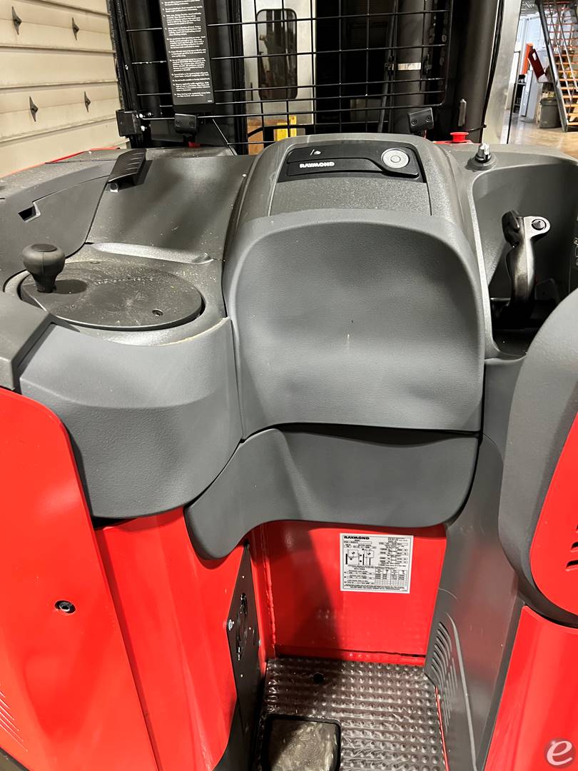 2022 Raymond 752-R45TT Electric Reach Truck - 123Forklift