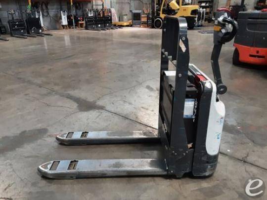 2018 Unicarriers WLXT2W7S22V Electric Forklift - 123Forklift