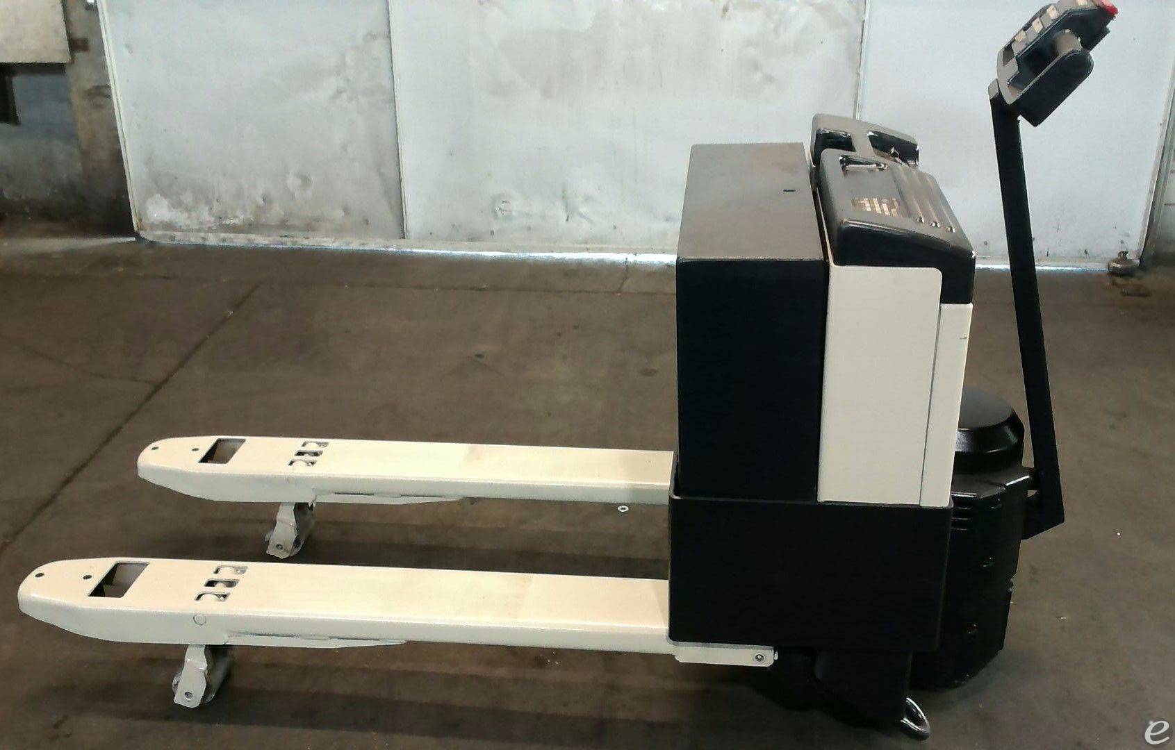  Crown 40GPW-4-14 Electric Forklift...