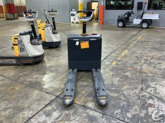 2021 Crown WP3025-45