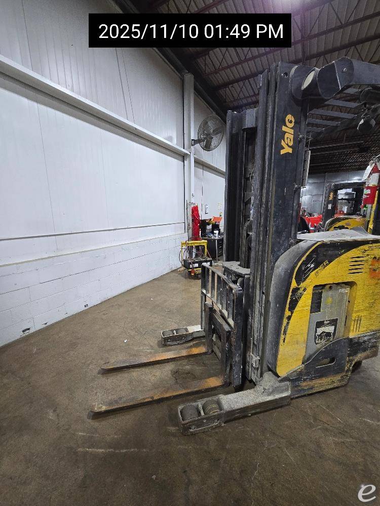 2018 Yale NR045EB