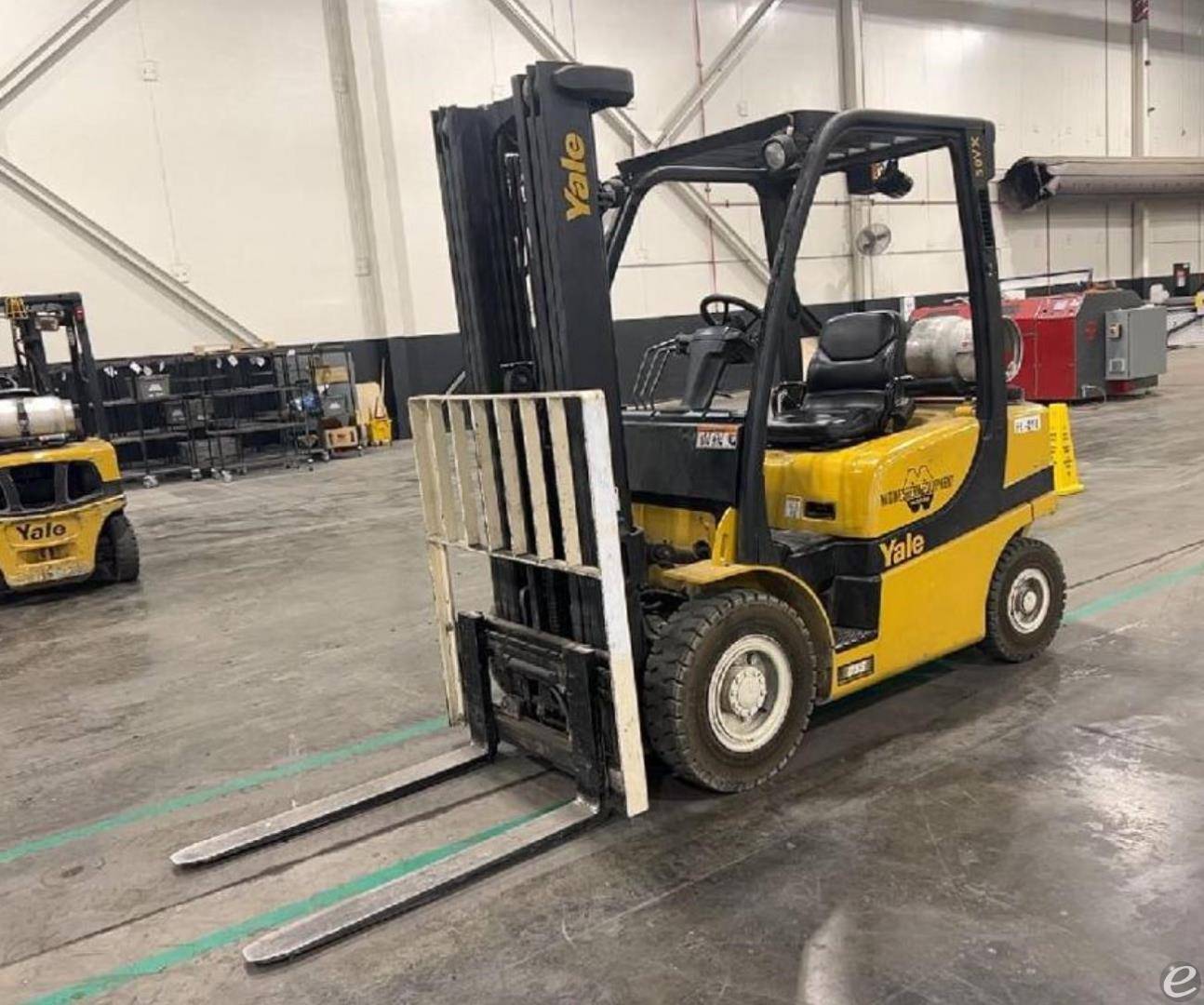 2011 Yale GLP050VX